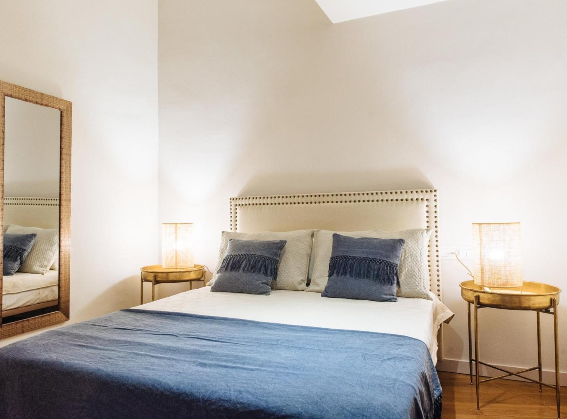 Conde De Ibarra Suite Apartment Севилья Номер фото